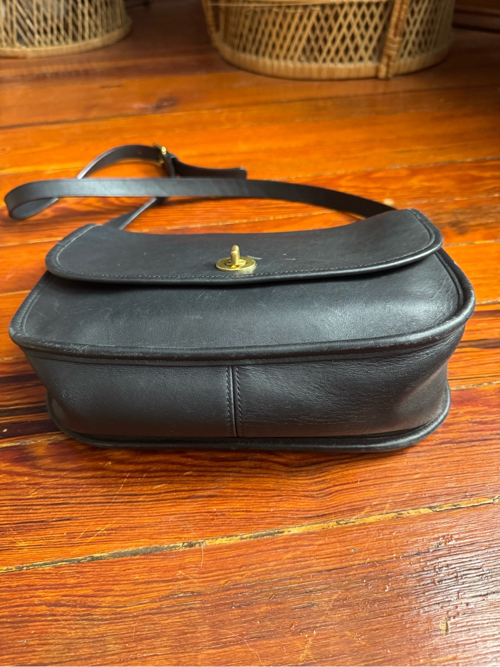 Vintage Coach City Bag 9790 - Picture 9 of 13